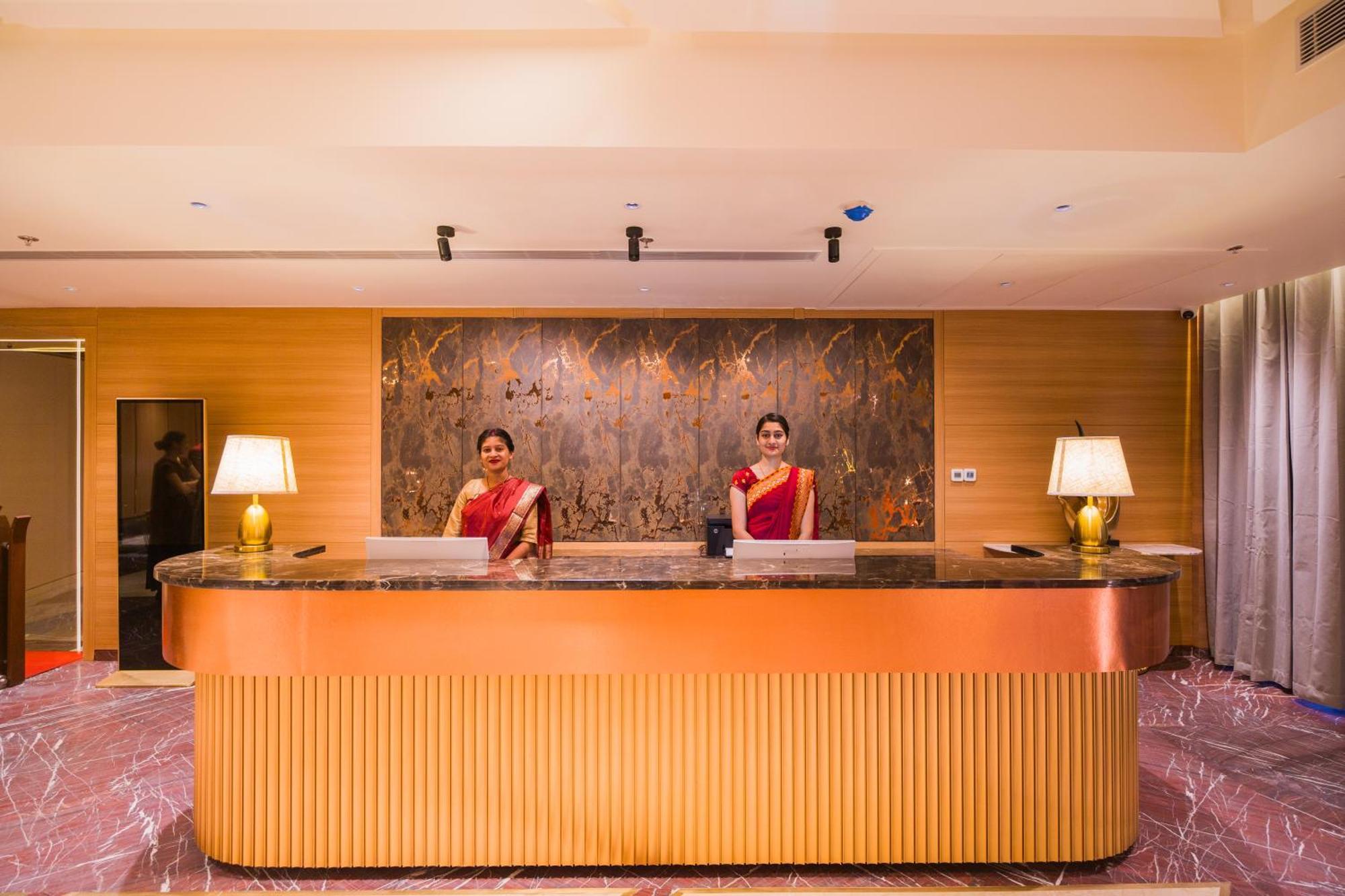 The Maple Hotel Bhopal Exterior foto